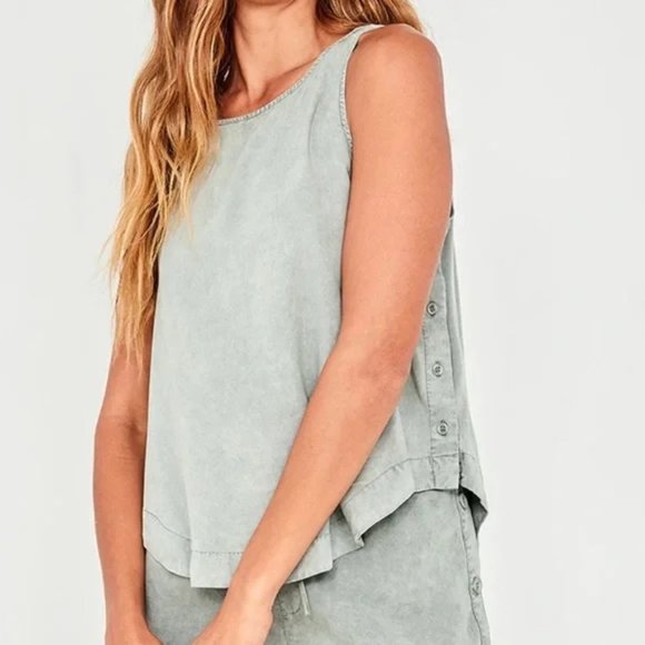 Bella Dahl Tops - Bella Dahl Soft Flowy Tencel Side Button Tank